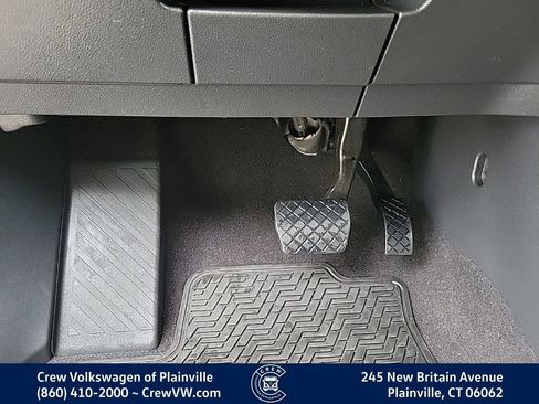 Certified 2023 Volkswagen Atlas SE w/ Black Wheel Package AWD/4WD image 40