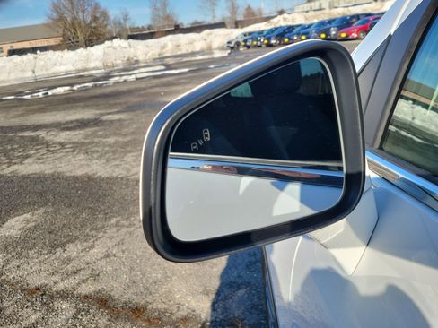 Certified 2022 Buick Encore Preferred w/ Safety Package image 10