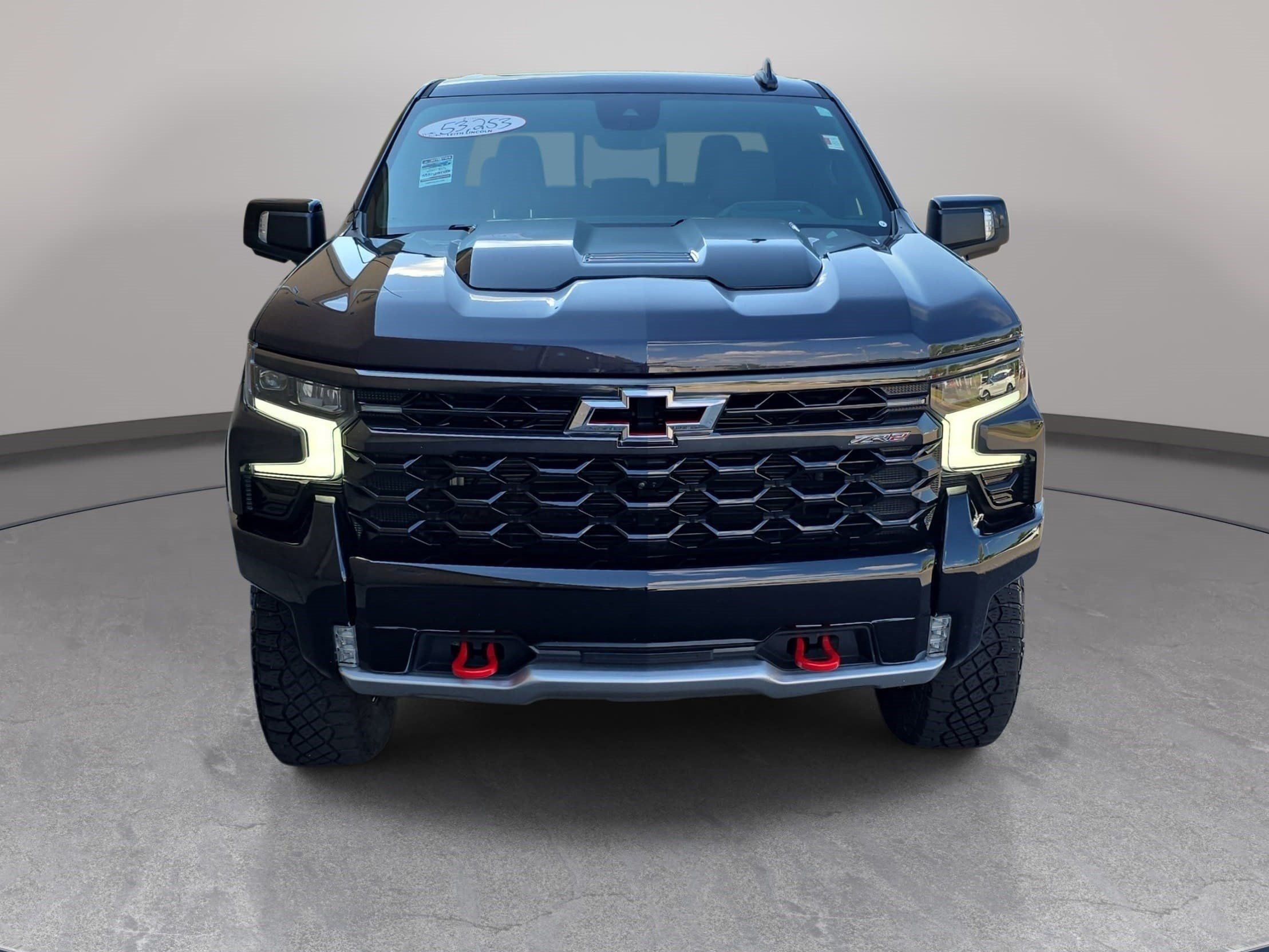 Used 2023 Chevrolet Silverado 1500 ZR2 w/ Technology Package AWD/4WD image 2