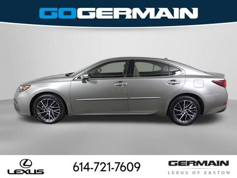 Used 2016 Lexus ES 350 w/ Premium Package w/Wood Trim FWD image 12