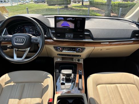 Used 2023 Audi Q5 2.0T Premium w/ Convenience Package AWD/4WD image 31