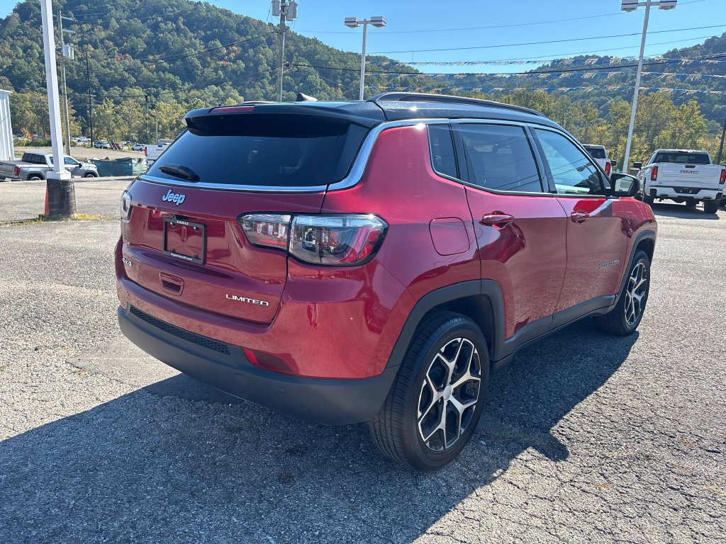 Used 2024 Jeep Compass Limited AWD/4WD image 5