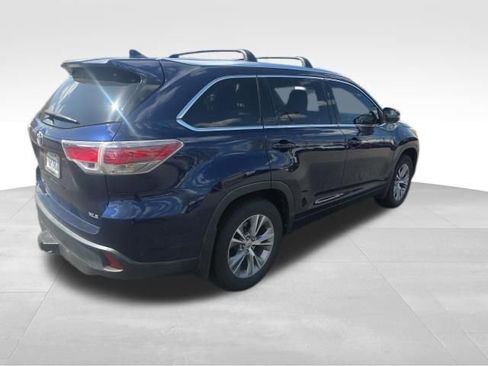 Used 2015 Toyota Highlander XLE image 9