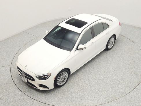 Used 2022 Mercedes-Benz E 350 Sedan image 23