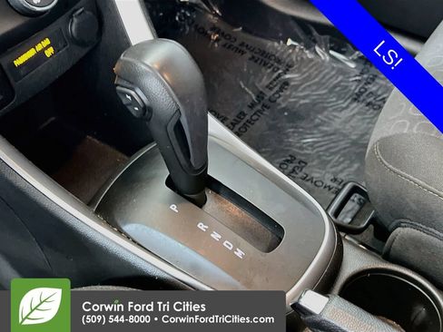 Used 2017 Chevrolet Trax LS AWD/4WD image 10