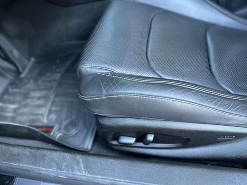 Used 2019 Chevrolet Camaro SS RWD image 13