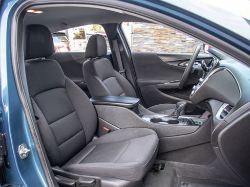 Used 2024 Chevrolet Malibu LT image 19