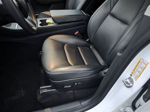 Used 2021 Tesla Model Y Long Range image 10