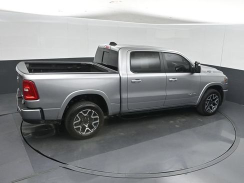 Used 2025 RAM 1500 Laramie AWD/4WD image 39