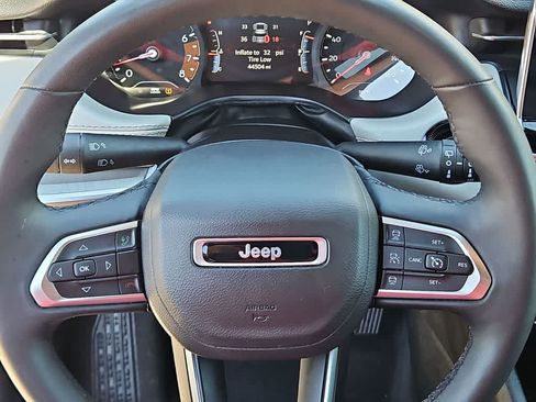 Used 2025 Jeep Compass Limited AWD/4WD image 19
