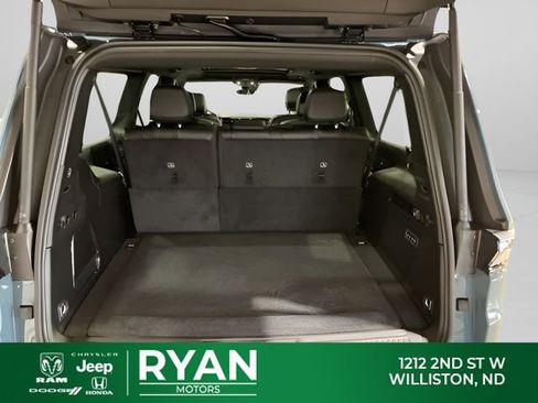 New 2026 Jeep Grand Wagoneer L Limited AWD/4WD image 17