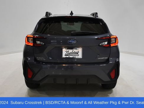 Used 2024 Subaru Crosstrek 2.0i Premium image 5