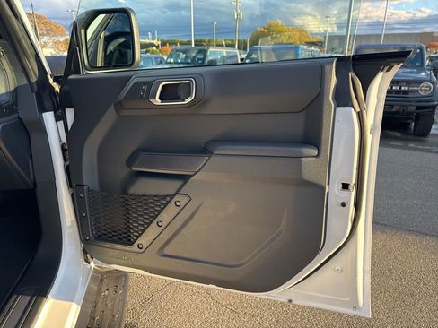 New 2025 Ford Bronco Big Bend image 22