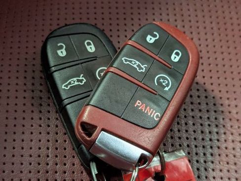 Used 2022 Dodge Charger SRT Hellcat w/ Harman/Kardon Audio Group RWD image 23