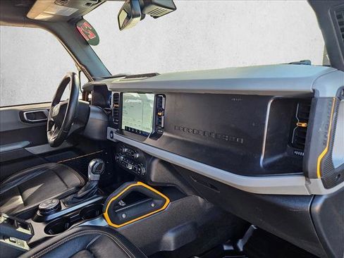 Used 2021 Ford Bronco Badlands image 26