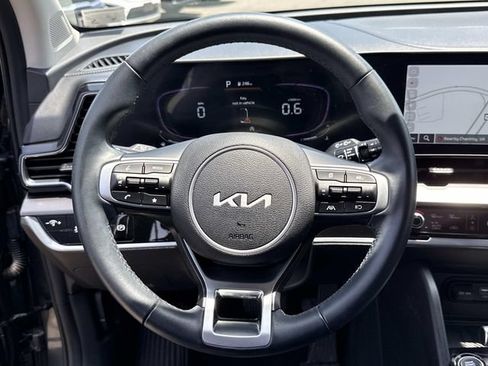 Used 2024 Kia Sportage EX FWD image 16
