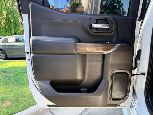 Used 2019 Chevrolet Silverado 1500 RST AWD/4WD image 31