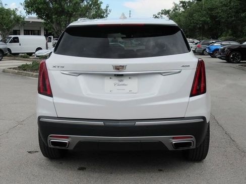 Used 2023 Cadillac XT5 Premium Luxury w/ Technology Package FWD image 5