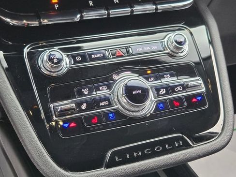 Used 2022 Lincoln Corsair FWD w/ Equipment Group 101A image 28