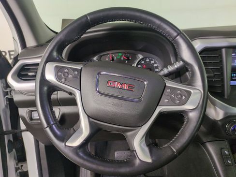 Used 2018 GMC Acadia SLT AWD/4WD image 17