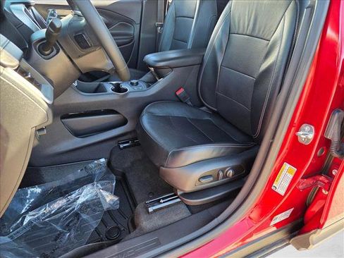 Used 2023 GMC Terrain SLT w/ Infotainment Package II image 15