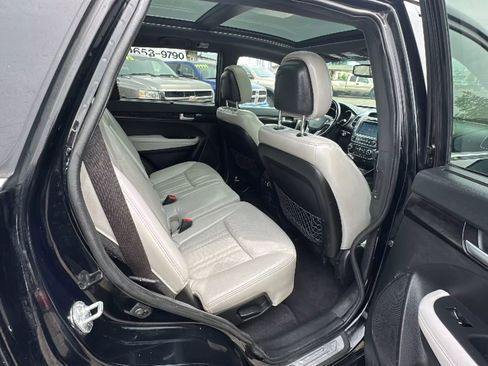 Used 2014 Kia Sorento SX w/ 3rd Row Package image 13