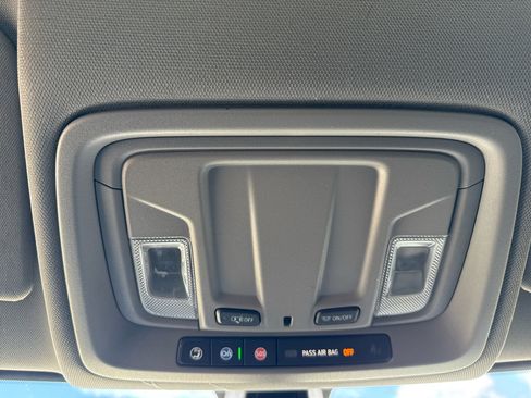 Used 2021 Chevrolet Silverado 1500 Custom Trail Boss image 34