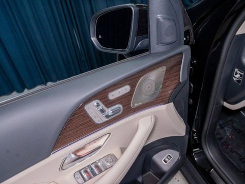 New 2026 Mercedes-Benz GLS 450 4MATIC image 12
