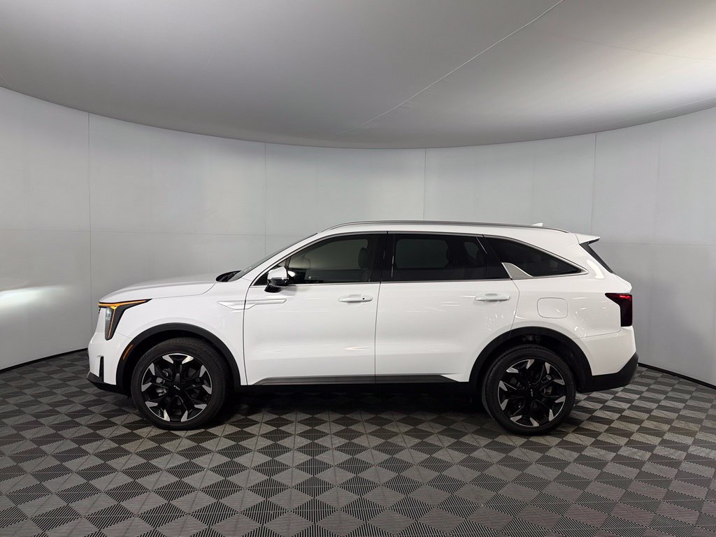 Used 2025 Kia Sorento EX AWD/4WD image 10
