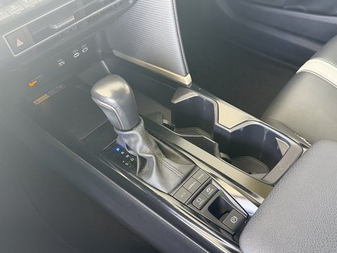Used 2025 Toyota Camry SE AWD/4WD image 20
