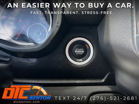 Used 2023 RAM 1500 Laramie AWD/4WD image 18