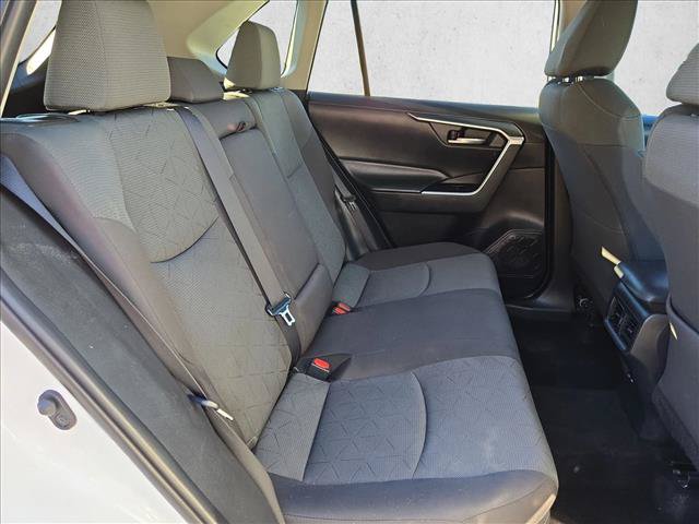 Used 2022 Toyota RAV4 XLE AWD/4WD image 18