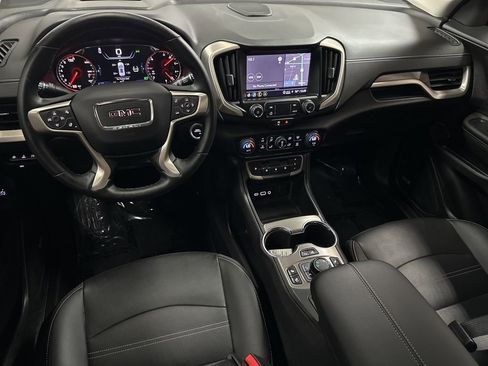 Used 2024 GMC Terrain Denali w/ Denali Premium Package AWD/4WD image 12