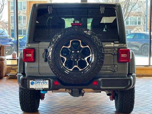 Used 2022 Jeep Wrangler Unlimited Rubicon 4xe w/ Cold Weather Group AWD/4WD image 9