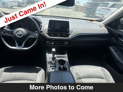 Used 2019 Nissan Altima 2.5 SV FWD image 10