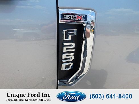 Used 2020 Ford F250 XL w/ STX Appearance Package AWD/4WD image 11