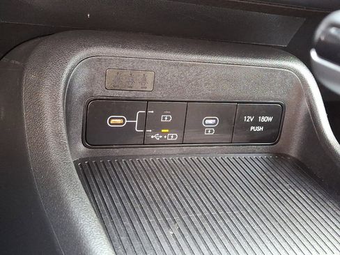 Used 2024 Hyundai Kona SEL AWD/4WD image 23