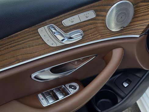 Used 2022 Mercedes-Benz E 350 4MATIC Sedan image 38