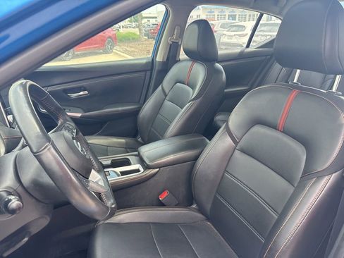 Used 2023 Nissan Sentra SR w/ SR Premium Package FWD image 10