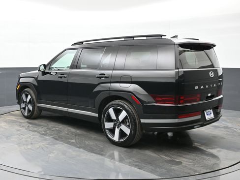 Used 2025 Hyundai Santa Fe Limited image 6