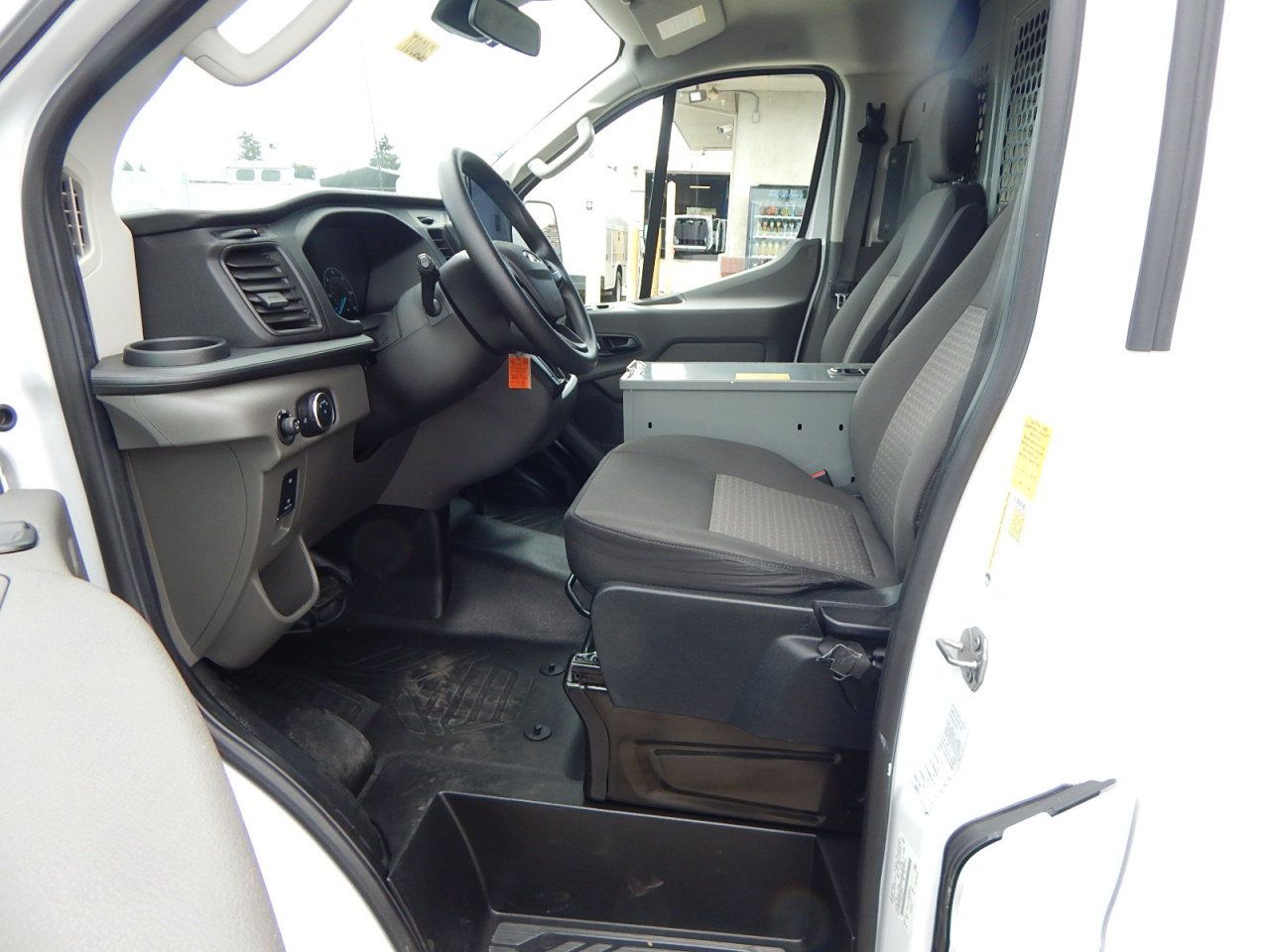 Used 2022 Ford Transit 250 Low Roof RWD image 18