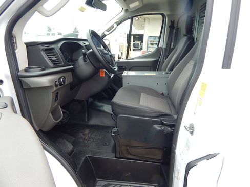 Used 2022 Ford Transit 250 Low Roof RWD image 18