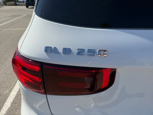 New 2026 Mercedes-Benz GLB 250 4MATIC image 24