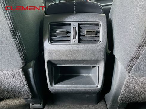 Used 2023 Nissan Rogue S AWD/4WD image 32