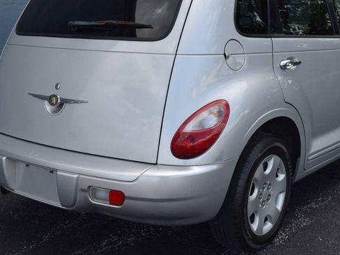 Used 2006 Chrysler PT Cruiser Touring FWD image 12