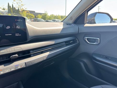 Used 2025 Kia K4 FWD image 34