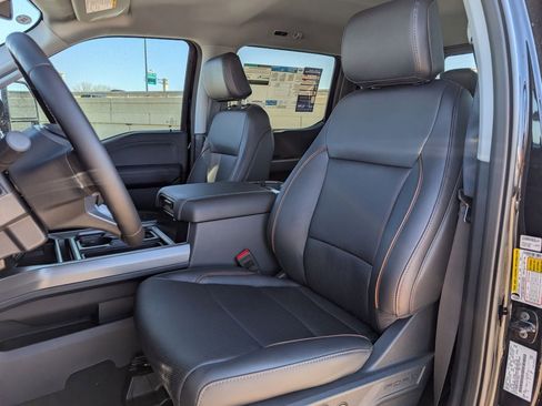 New 2026 Ford F250 Lariat w/ Chrome Package image 60