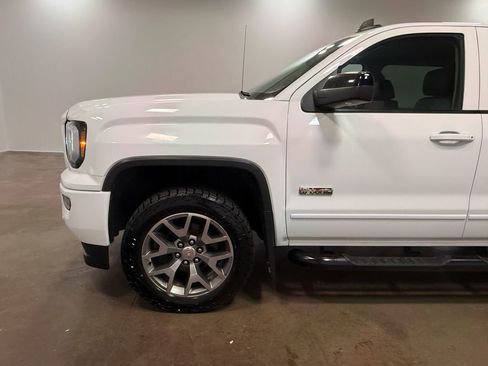 Used 2018 GMC Sierra 1500 SLT image 43