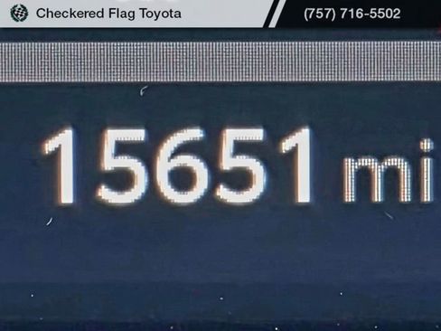 Certified 2025 Toyota Crown XLE image 12