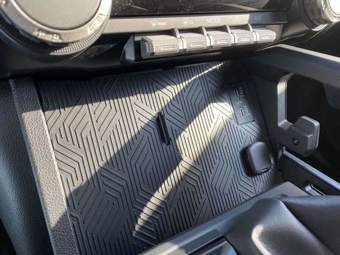 Used 2025 Toyota 4Runner SR5 image 29